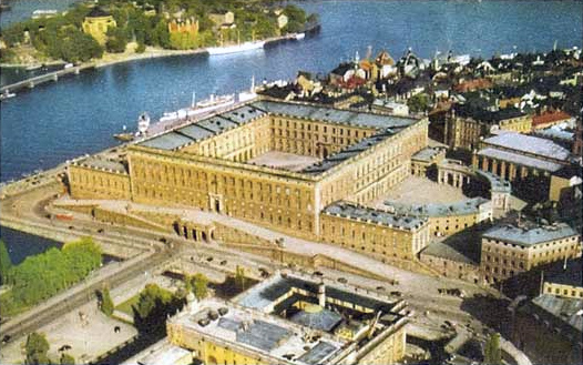 Före Stockholms Undergång  Kungl._slottet_från_ovan_2