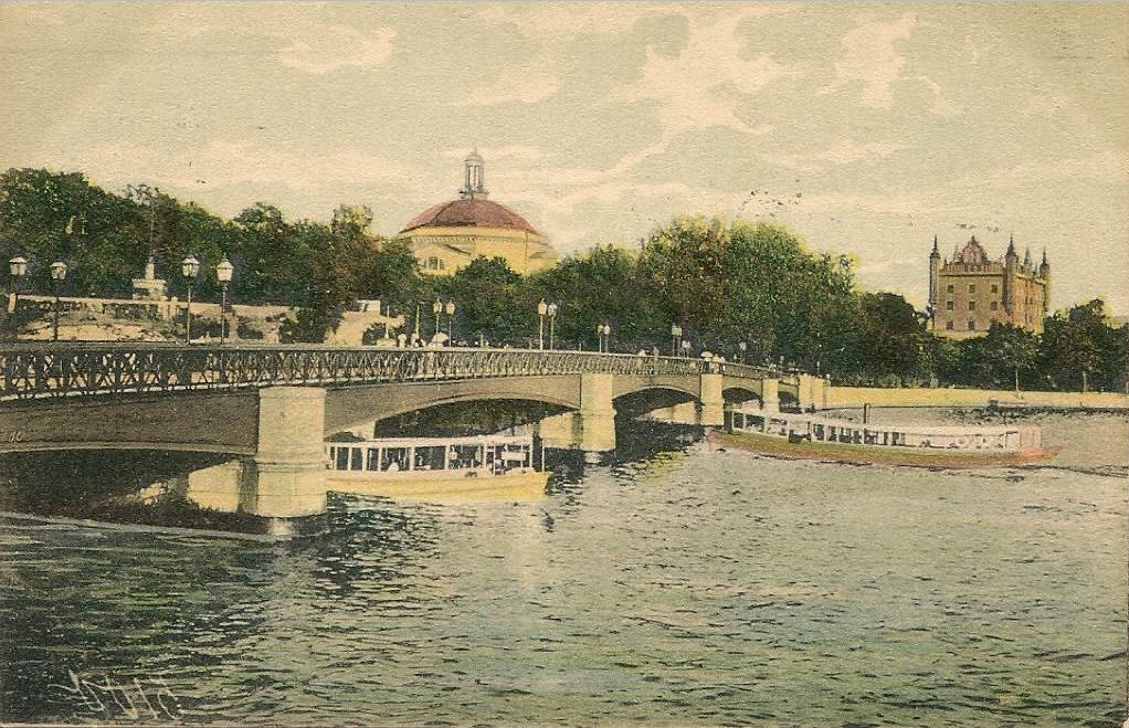 Före Stockholms Undergång  Skeppsholmsbron_1907